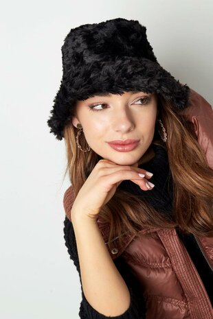 Bucket Hat Fluffy Imitatie Bont Zwart